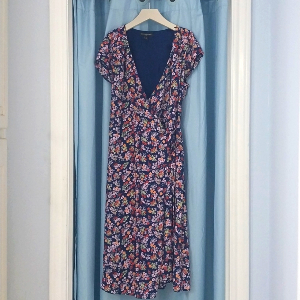 Navy Floral Dress size 8